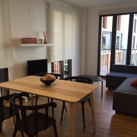 Apartamentos Hiedra Y Tapineria Mercado Central Valensiya Dış mekan fotoğraf
