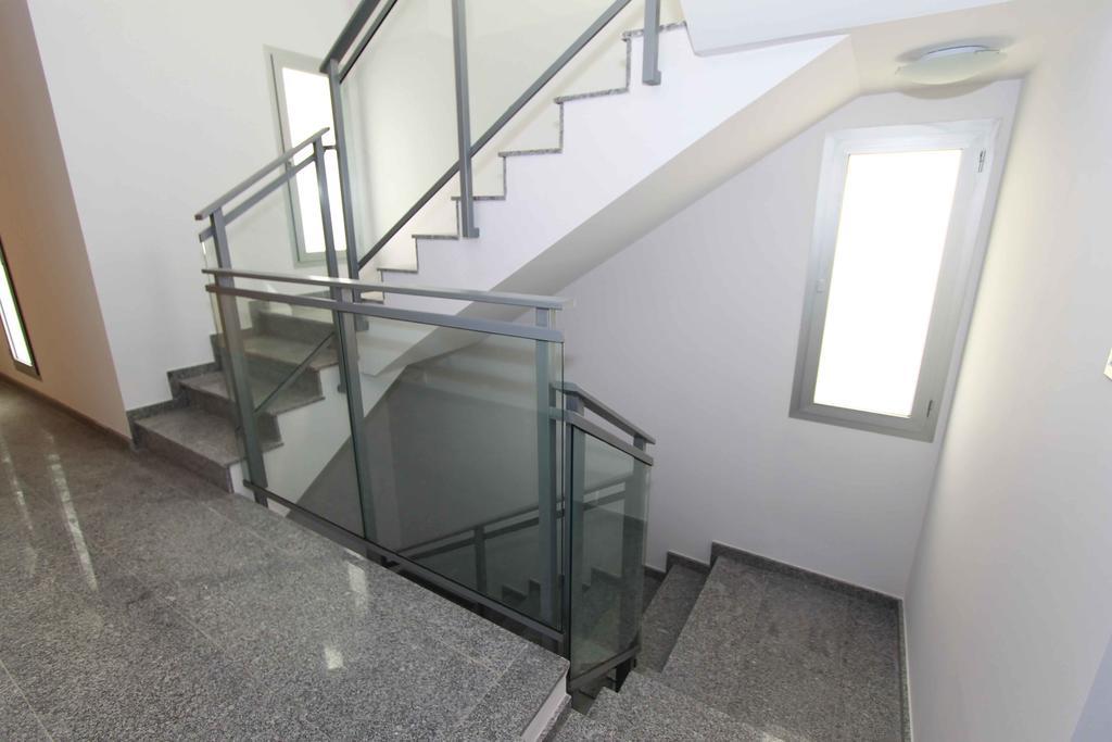 Apartamentos Hiedra Y Tapineria Mercado Central Valensiya Dış mekan fotoğraf